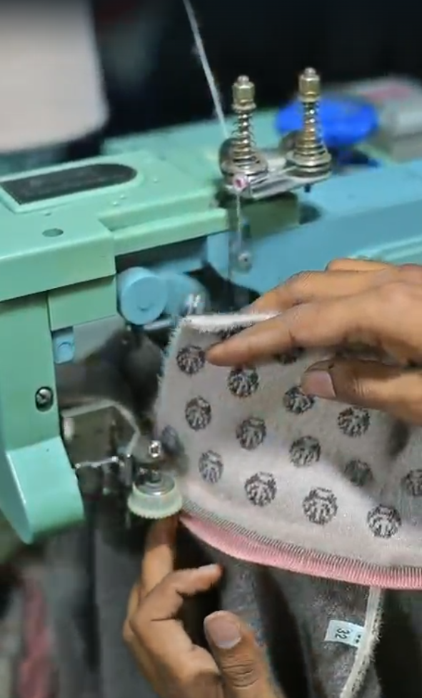 Working hands 2
